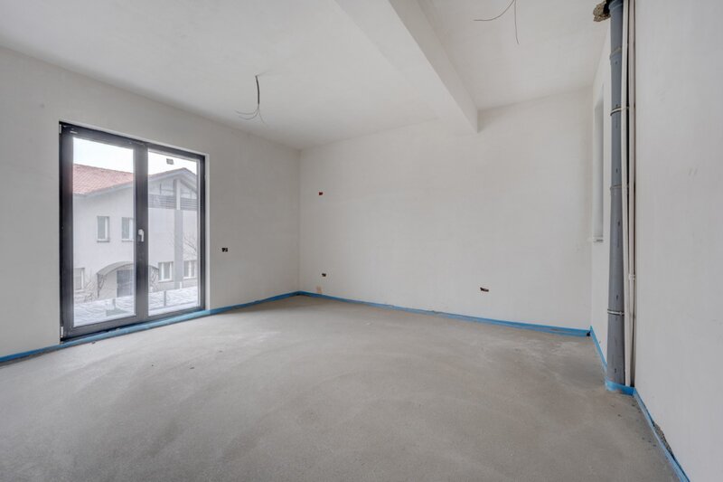 Pacii Casa se preda finisata - 4 bai - 3 dormitoare - curte - parcare -  metrou Pacii