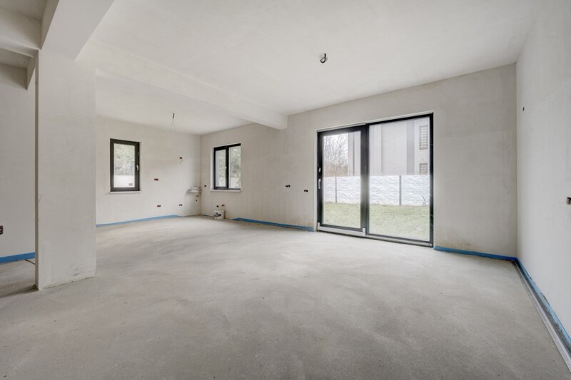 Pacii Casa se preda finisata - 4 bai - 3 dormitoare - curte - parcare -  metrou Pacii